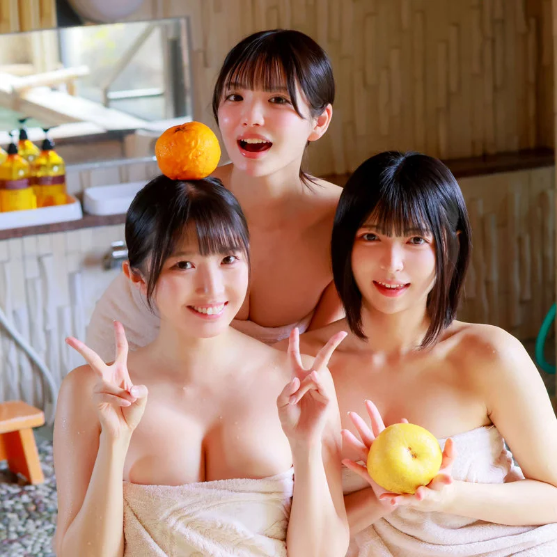 ユミ＆ヒカリ＆メル 無料サンプル画像(1) 【【無料】エロ動画とエロ同人【R18】】